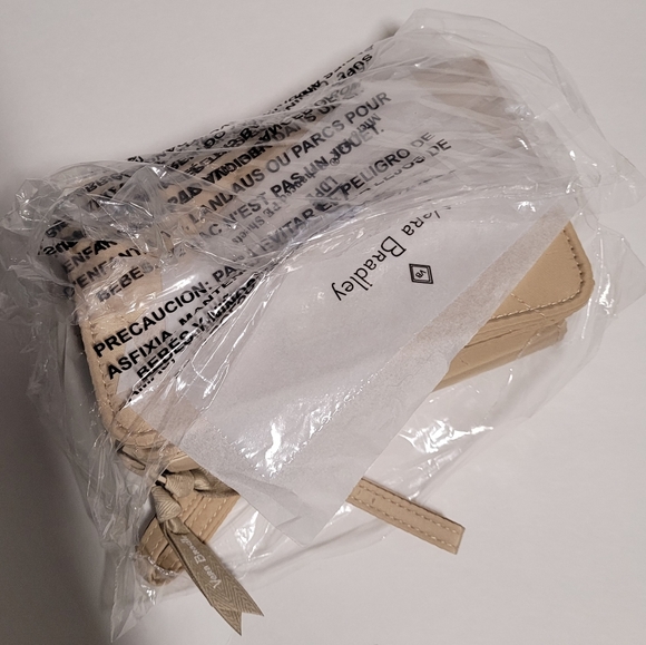 Vera Bradley Ultralight 3-in-1 Crossbody Bag in Caramel Cream - Picture 10 of 10